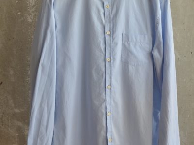 Drykorn Babyblaues Hemd mit weißem Kragen 42