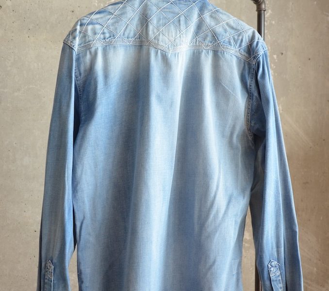 Washed Denim Hemd mit genähten Schulterdetails 44