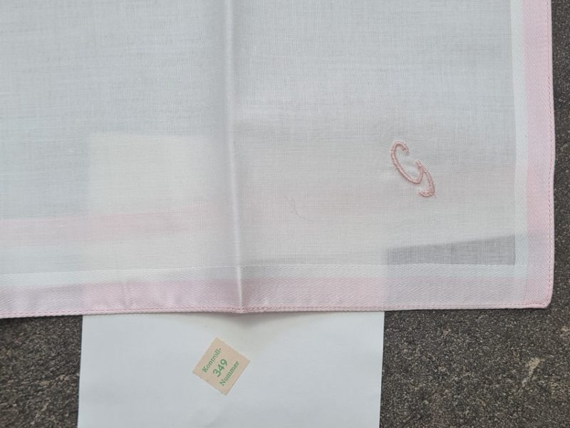 Stofftaschentuch weiß rosa