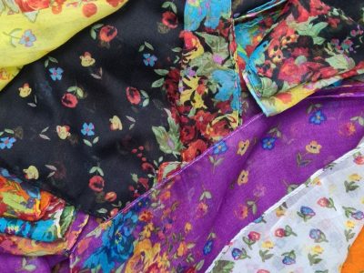 6 bunte Schals